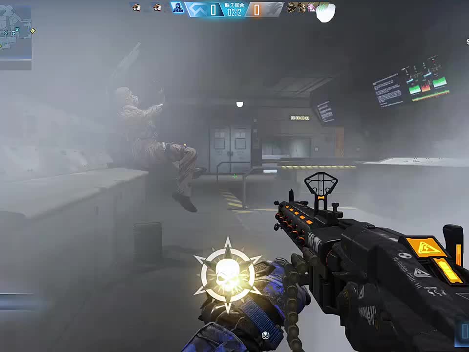 想尽一切办法抓住他