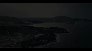 海鷗掠過海面，浪沫浮起貪念，尋子的博弈，觸及的是人性最深處的