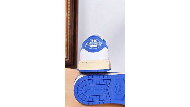 是美国潮牌 闪电鞋️️