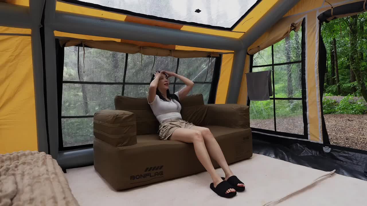 雨中露营！ 一人一狗一车在暴雨中搭帐篷露营！#户外露营 #露营装备 #雨中露营