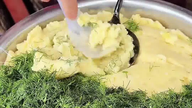 昆明大集茴香洋芋粑粑