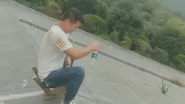 我们永远不知道明天和意外哪个先来，