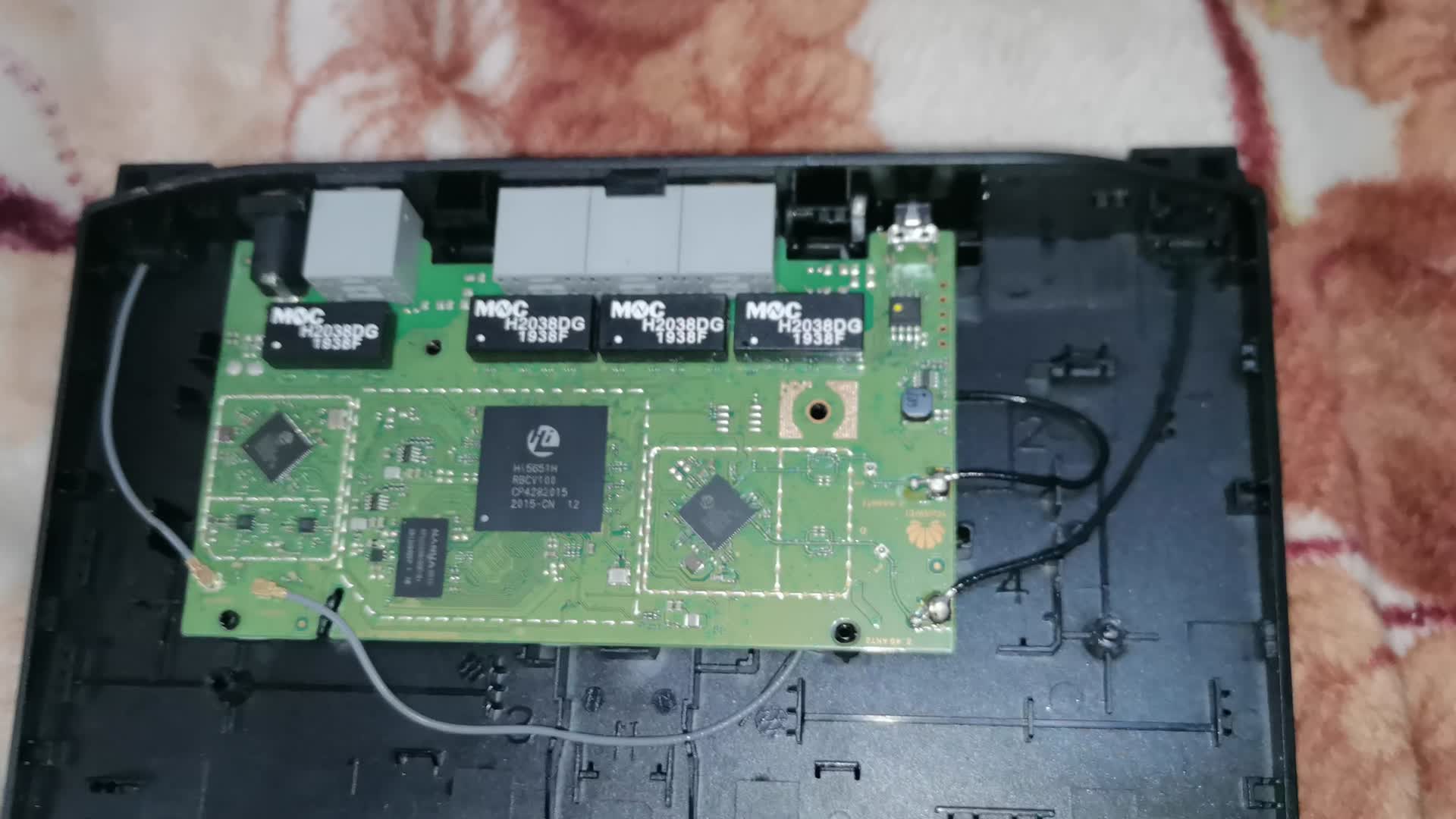 8块钱的华为WS6500路由器拆机(Hi5651H Hi1151 双核A53)