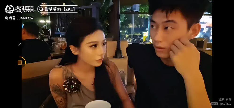 昵稱違規(guī)-WhbBd4WXLI的直播