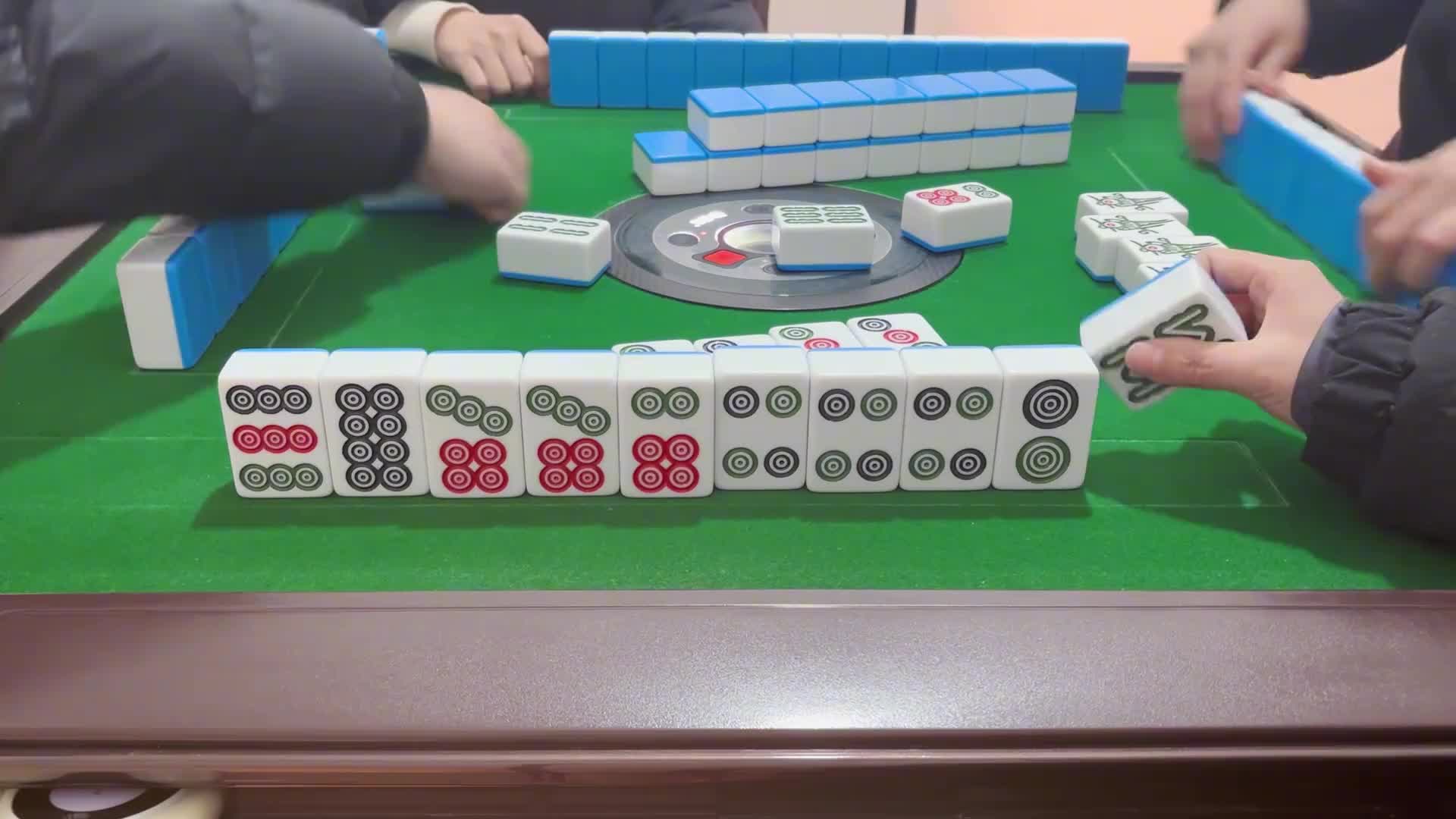 小麻将安排安排