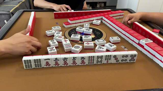 小爪一搓就知有没有 麻将让我快乐 哈哈哈