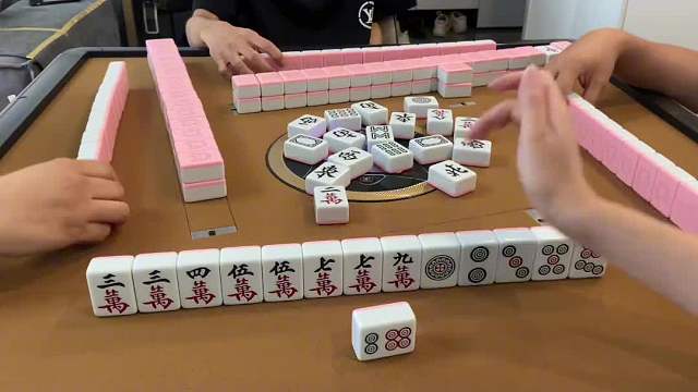 什么奇奇怪怪 稀里糊涂就胡了