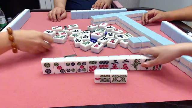 四个混儿胡个龙 有点包子呀