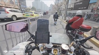 這種情況汽車全責(zé)！不管撞的車尾還是那個汽車全責(zé)，上次電瓶車撞我車尾也是我全責(zé)