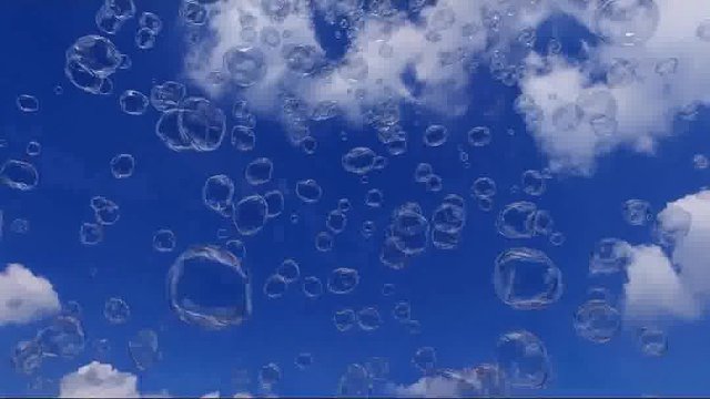 对前途要看得乐观些，对人心要看得达观些。