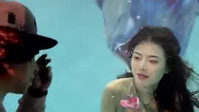 如果笑点低的不得呛水？