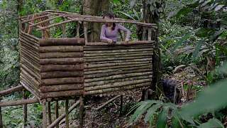 荒野求生全靠手搓？妹子不僅蓋出庇護(hù)所，露天澡堂更是絕活兒