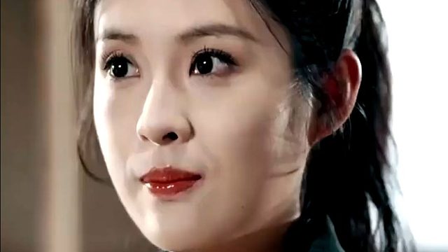 美女老板，我签了啊，给我这么多，我都不好意思了~【让你养猪，你娶了顶头上司】