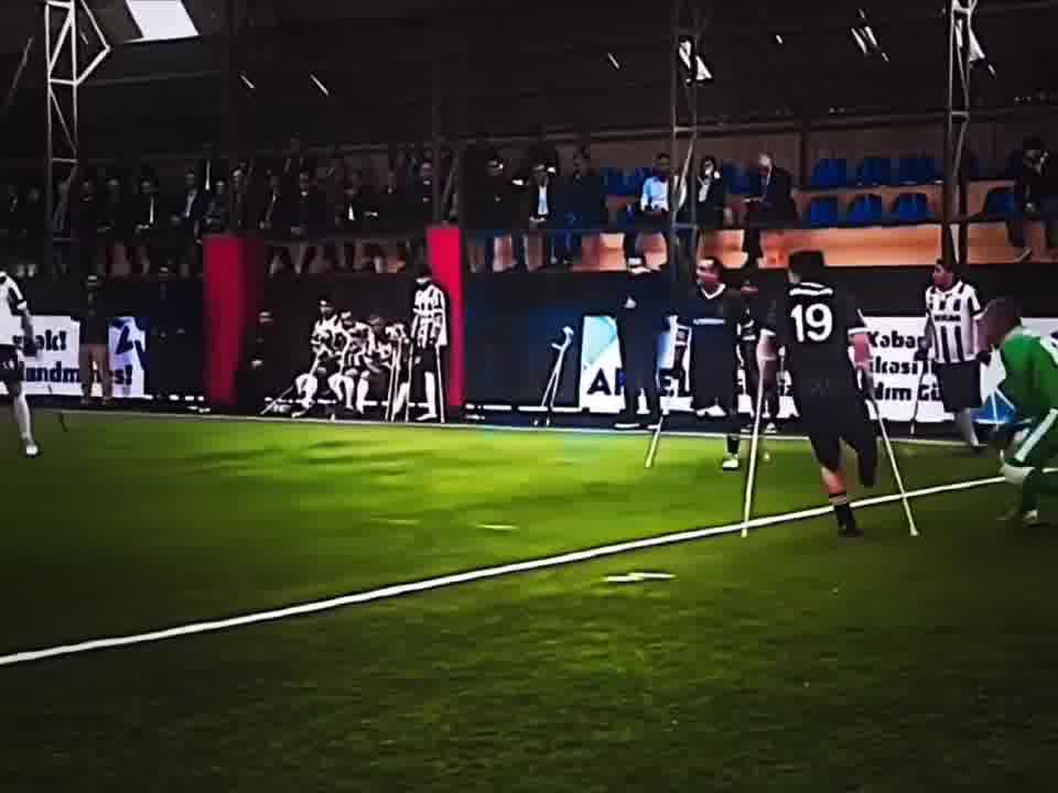 命运给了他致命的一刀