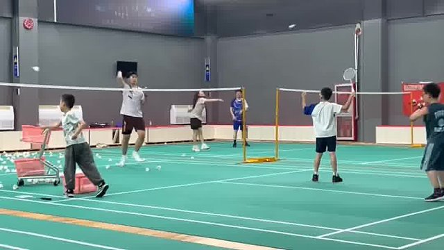 羽毛球馆老板如何选球馆灯，众体新款X5升级换代