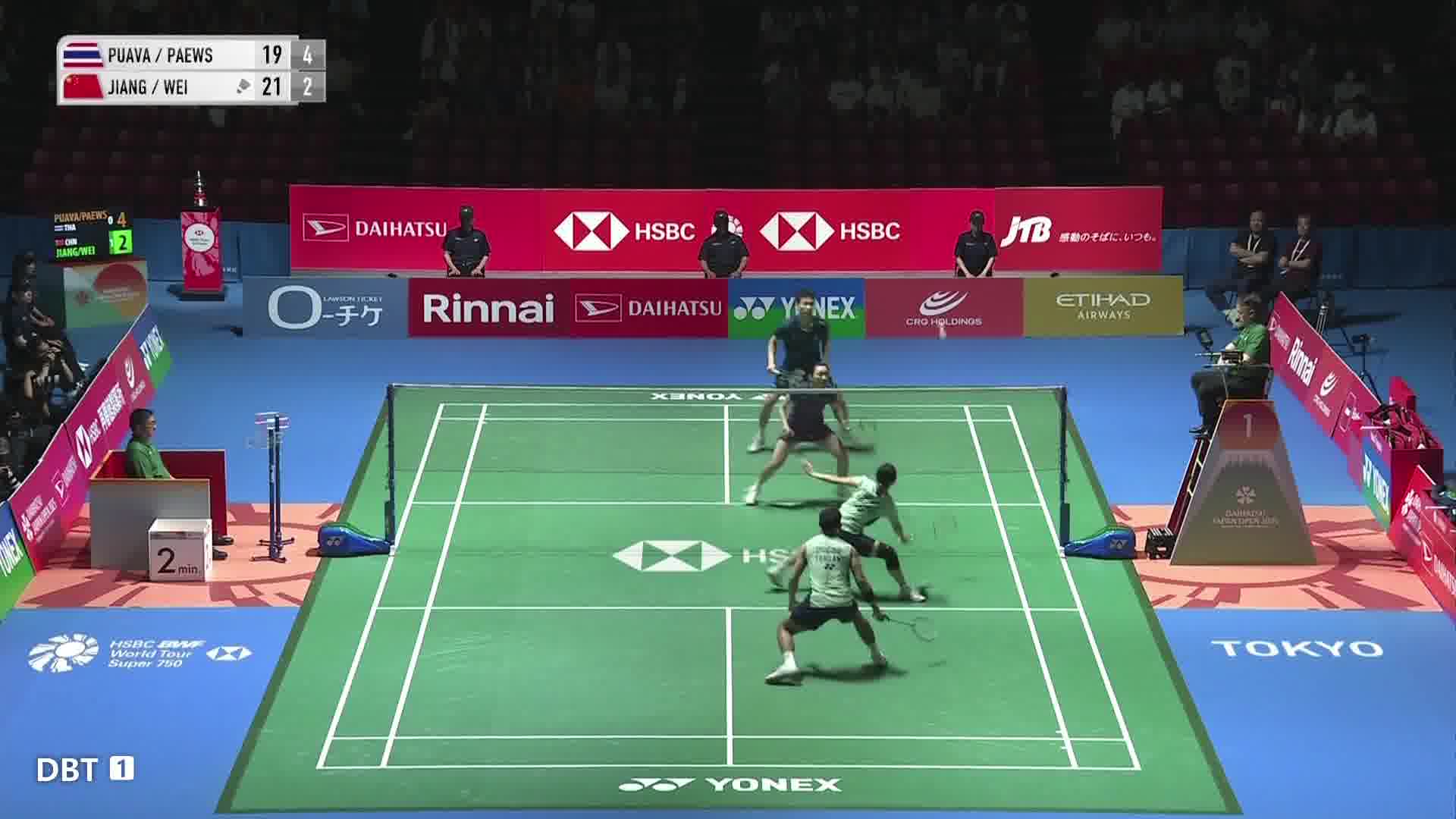 蒋振邦超强腰力，空中横向移动中杀球得分