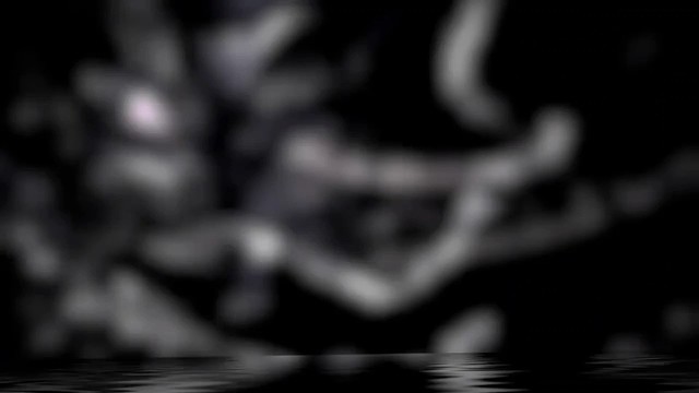 我以为时间会治愈一切，后来才发现，它只是让人习惯一切