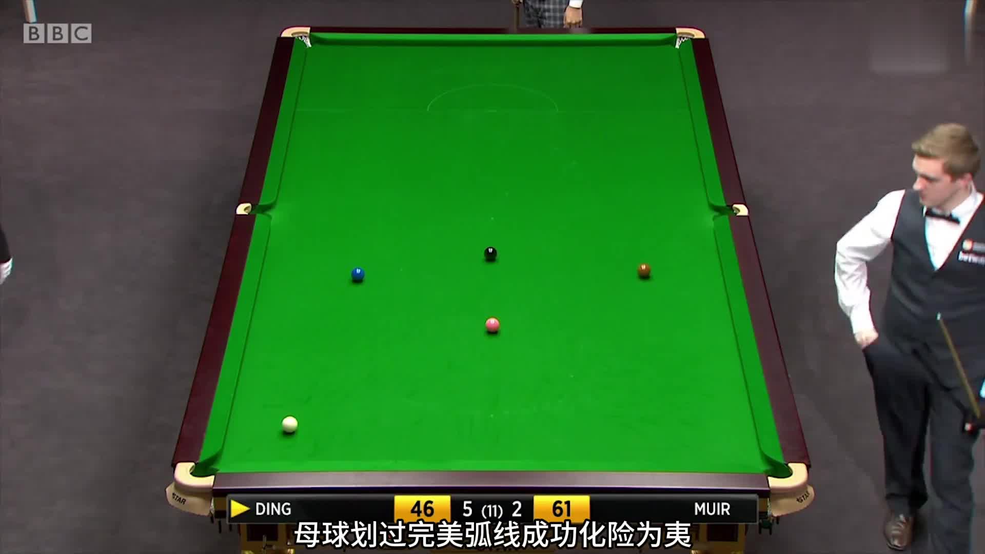 5颗彩球杂乱无章，超2分的的穆尔以为赢定了，晖哥强行逆风翻盘(2)