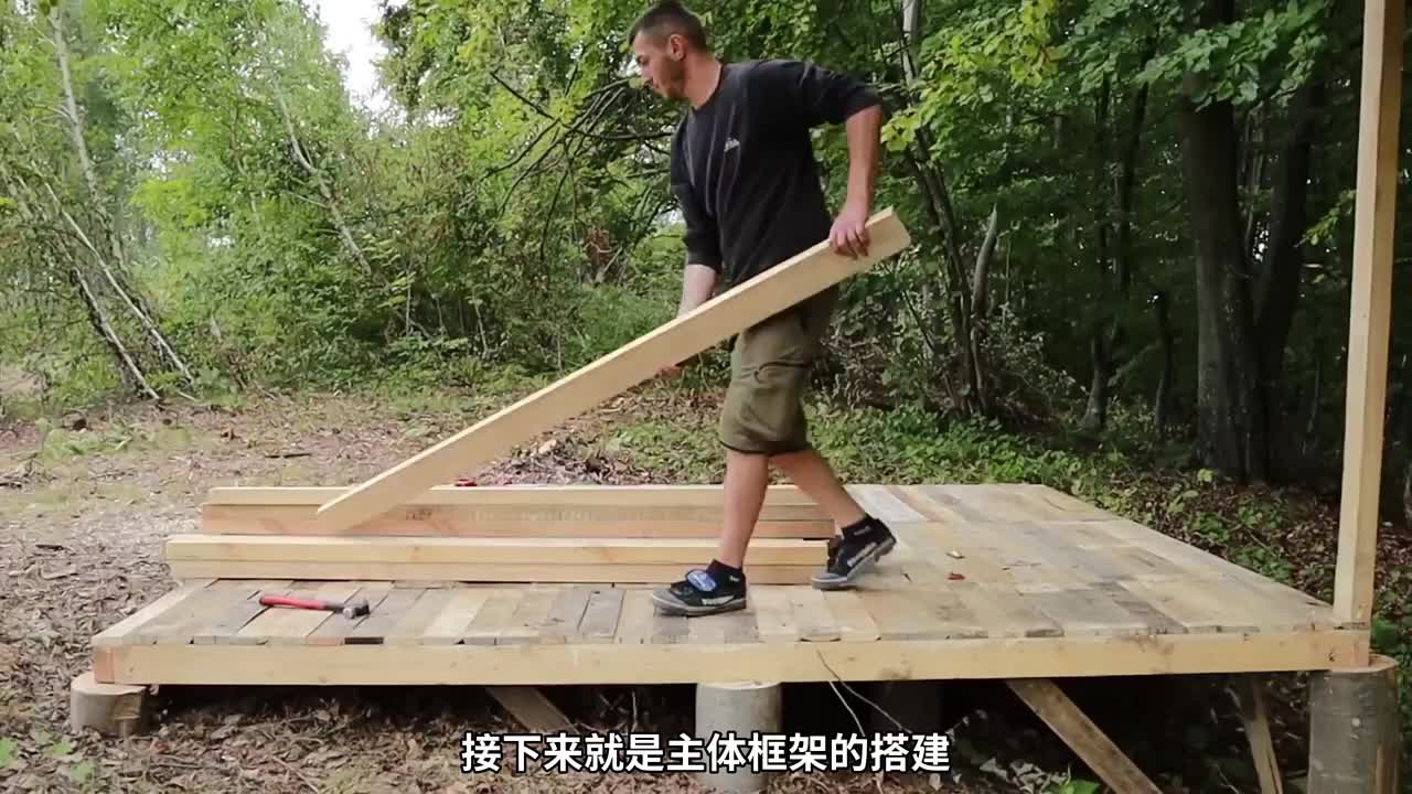 第1集：男人仅用三天时间就建造了这么漂亮的双层木屋，太厉害了