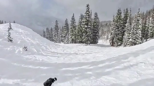 把如今讨厌的留在今天，毕竟，你要知道，你今后的一辈子里要面对的不是这些人，是更好的繁华风景。