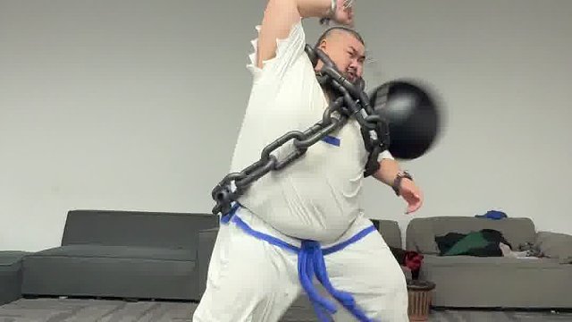 450 斤超大体重陈国汉 cos！