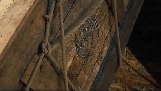 神秘木箱中竟封印着千年吸血鬼