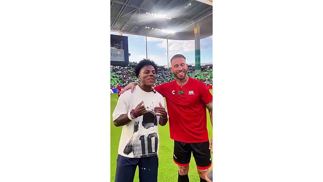 C罗铁粉甲亢哥和水爷拉莫斯全明星赛上拥抱示意