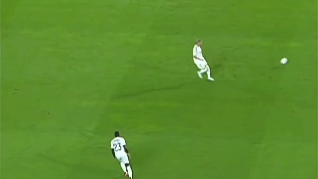 不惧阻挡重复进攻#足球