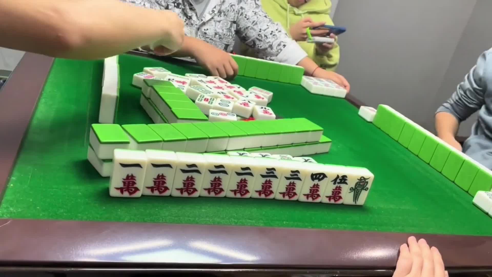 一个鸡没有！摸到四鸡归笼！一周2次四鸡回笼
