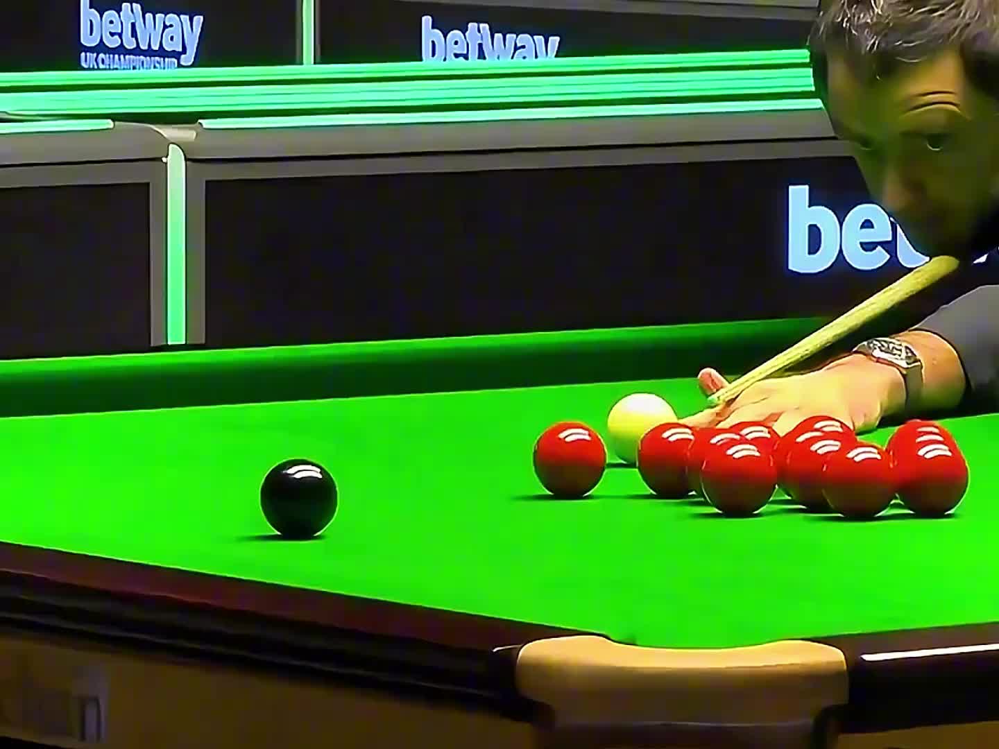 奥沙利文快马加鞭着急下班！  (1)