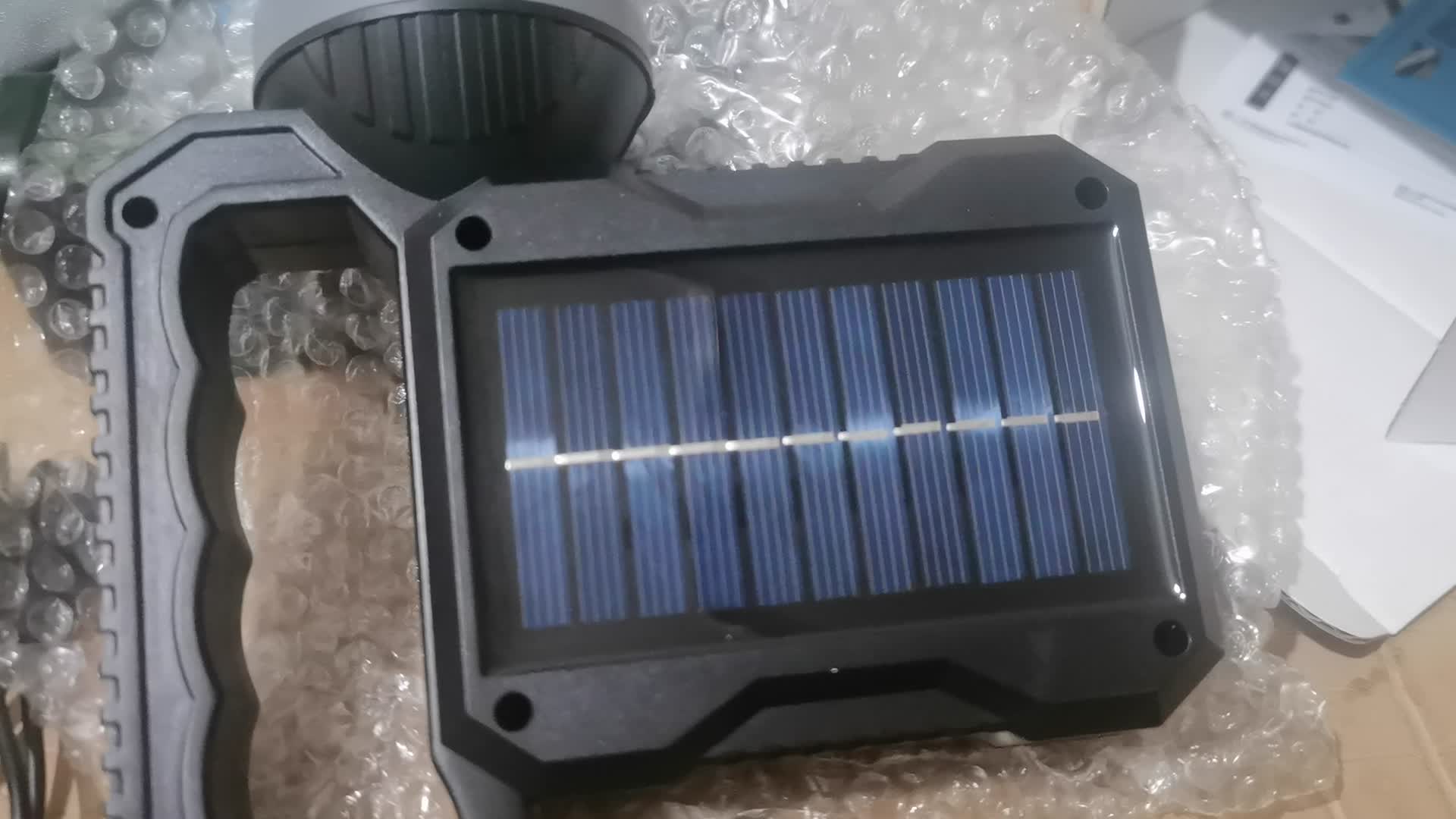 微笑鲨ST-5136手提太阳能灯开箱