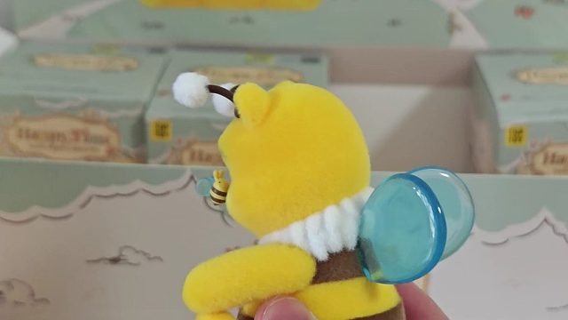 离谱！熊+蜜蜂=熊蜂？这是个啥呀！