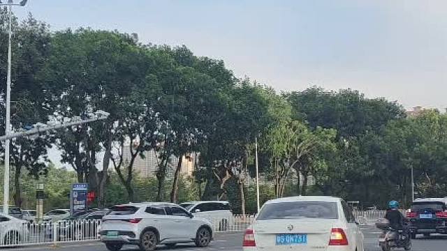 自动挡下长坡该怎么走#每天一个用车知识 #汽车知识