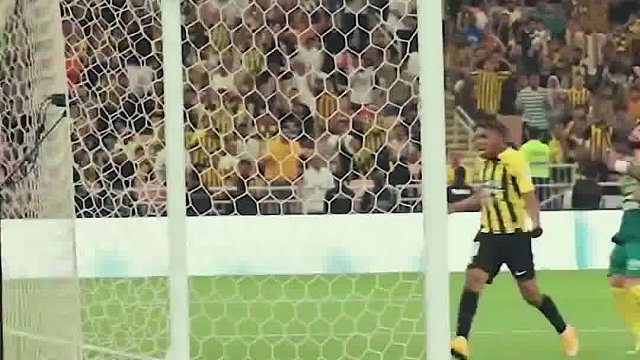 上赛季受伤病困扰的本泽马杀回来了本泽马本赛季代表吉达联合出场次攻入粒联赛入球