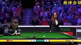 2024英錦賽上丁俊暉瘋狂的給墨菲做斯諾克，魔術(shù)師解球失誤