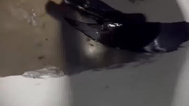 环氧底漆施工现场，细节决定成败！