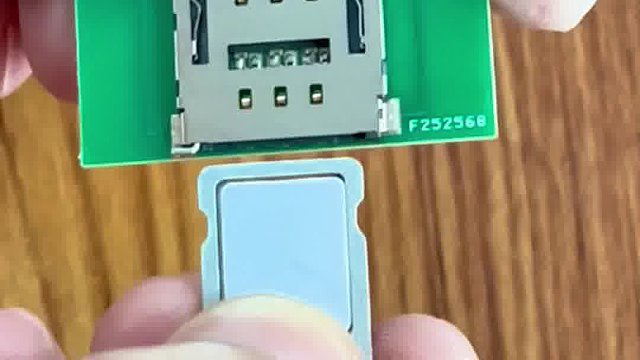 笔记本电脑和平板电脑上该选用哪款连接器来实现通讯功能？