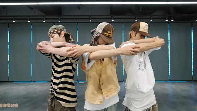 『4K镜面扒舞』XngHan&Xoul-“Waste No Time？”镜面运镜练习室 加亮+音源替