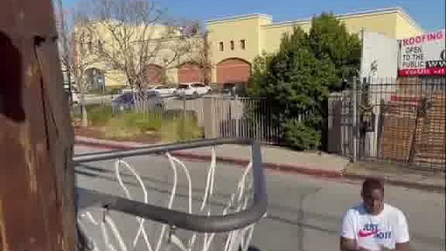 这样的篮筐你能投中吗？