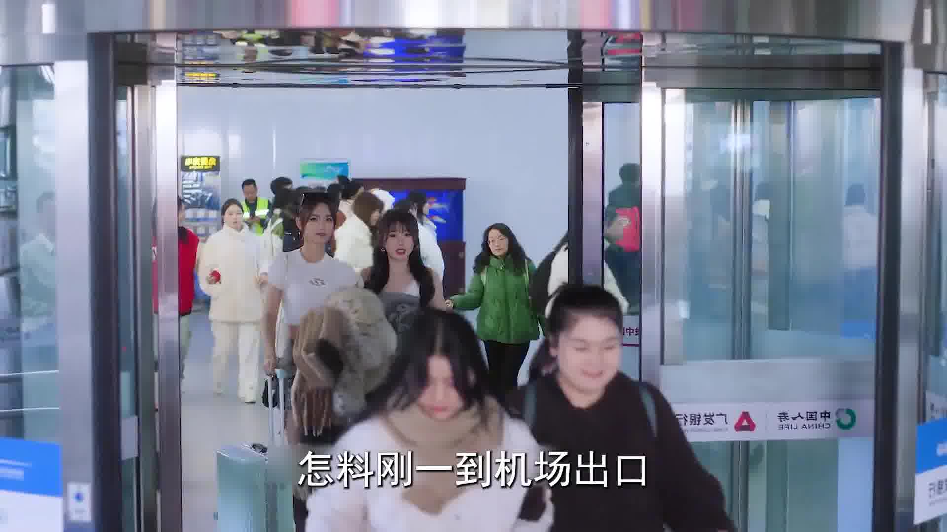 深圳女孩身穿短裙勇闯零下30度的东北