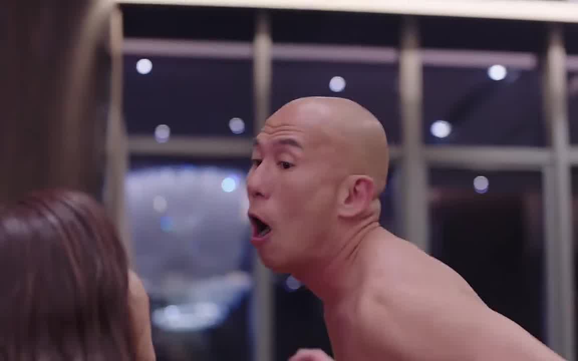 女网红酒店偷拍富二代准备事后勒索，被发现后太惨了