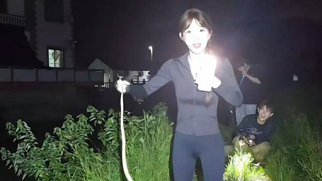 小鱼拽拽与蛇共舞