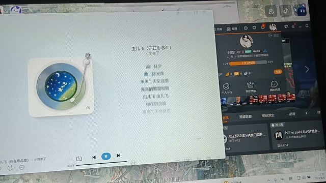 “小大人，你在思念谁”