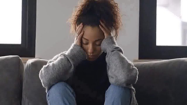 优雅的女子，面对伤害她的人，总是以笑处之。因为她相信，最佳的报复不是仇恨