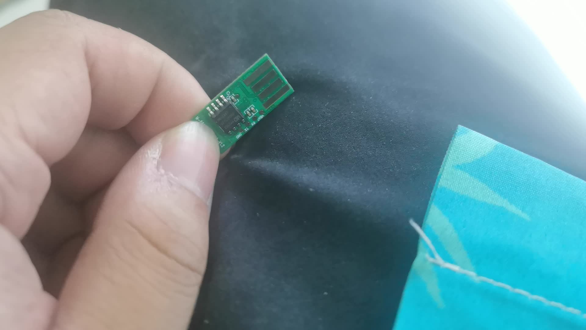 AIC8800FC USB无线网卡失效分析(PCB变形主芯片开焊)