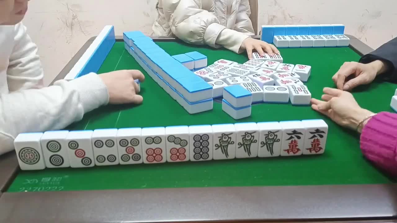 摸了两鸡，再摸三鸡！这下慢慢操作