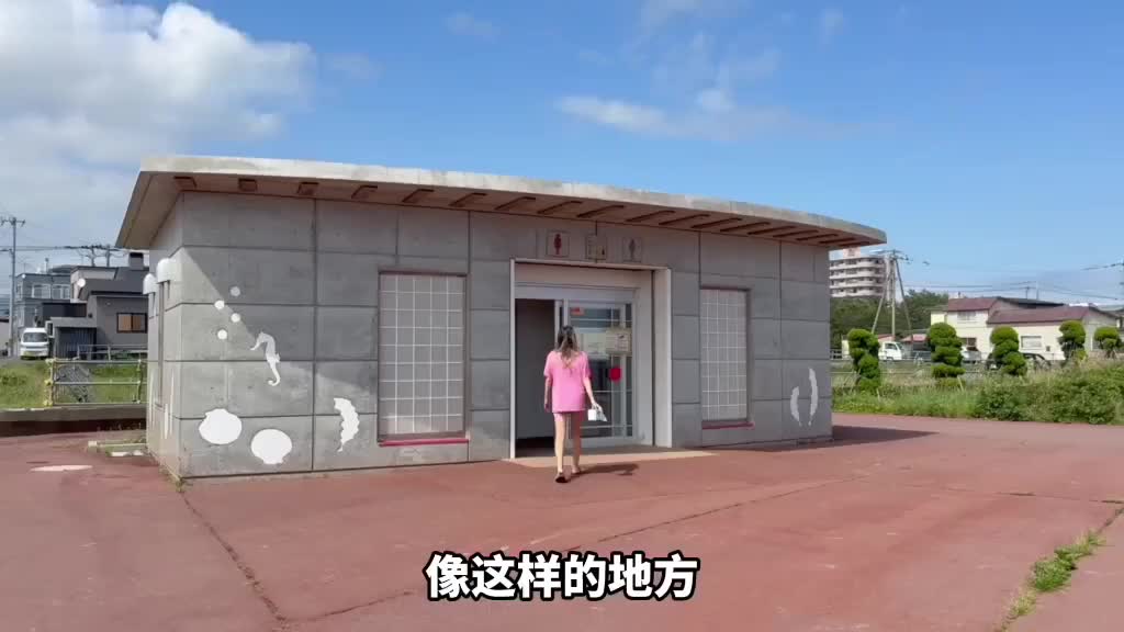 没有租房常年都住在车上，一天多潇洒 (1)