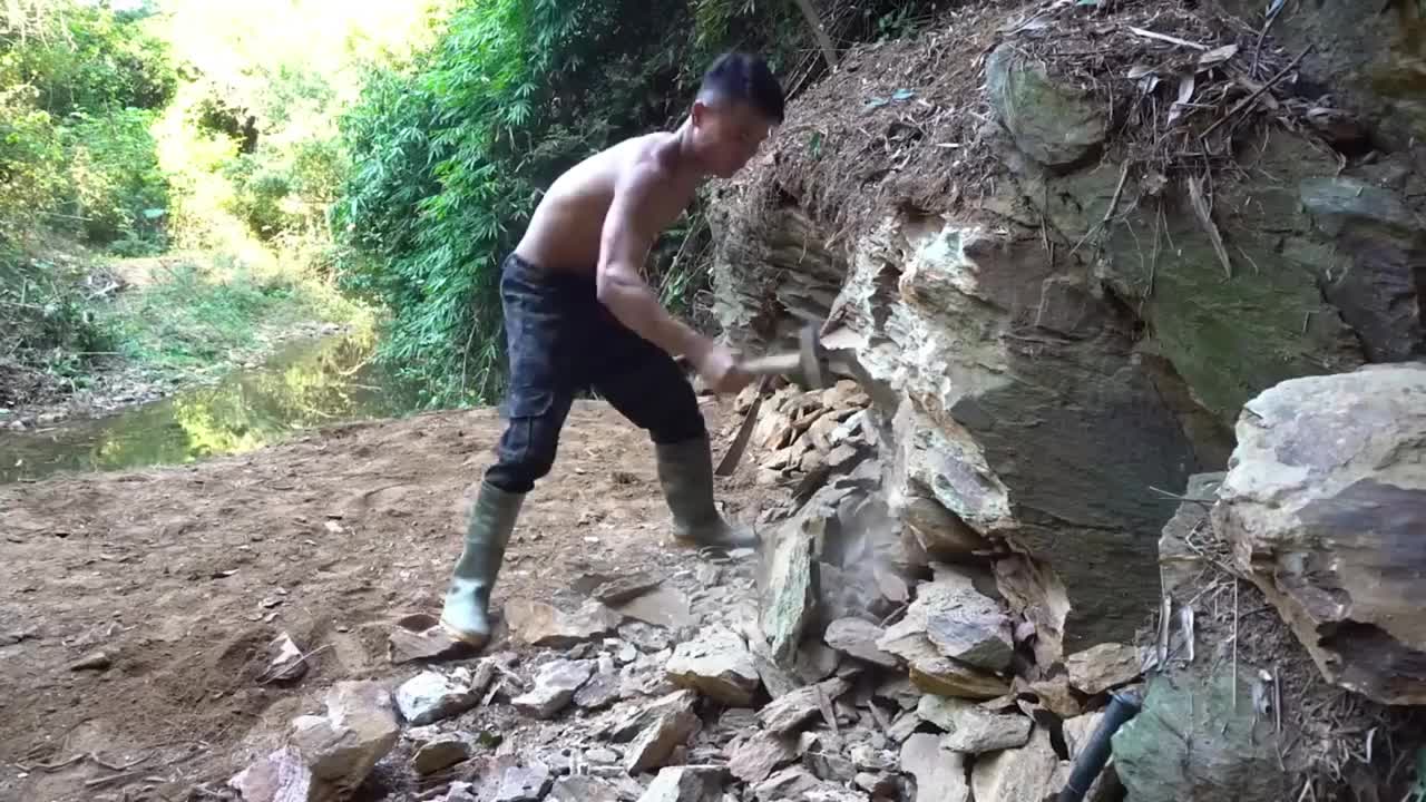 第1集：你敢相信，男人仅用简单工具，一天就建造了这么漂亮的河边小屋