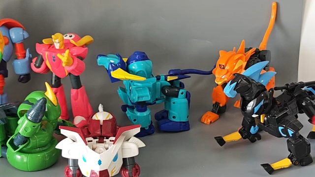 挑战一分钟变形钢甲卡卡龙全套人物玩具