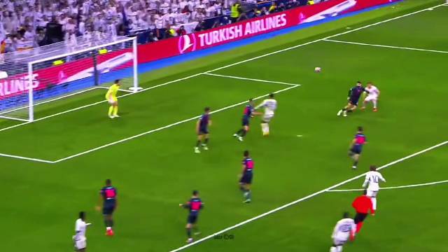 只有踢球的兄弟，才知道这一脚有牛